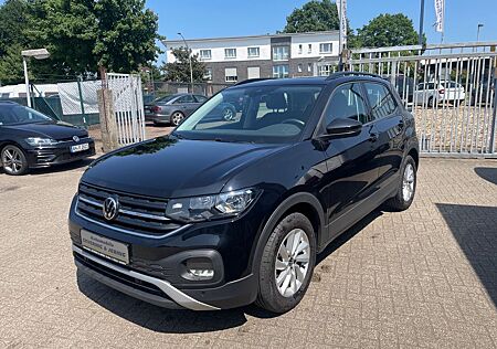 VW T-Cross Volkswagen Life DSG RFK ACC App Connect
