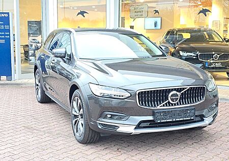 Volvo V90 Cross Country B4 D AWD Plus Auto