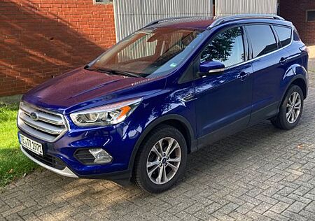 Ford Kuga 2,0 TDCi 2x4 110kW Titanium Titanium