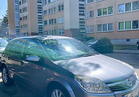 Opel Astra 1.7 CDTI 81kW -