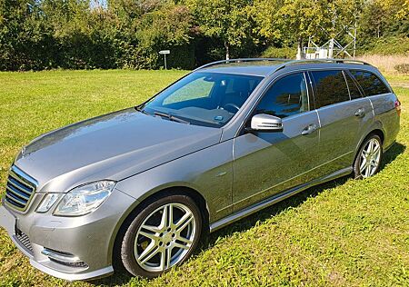 Mercedes-Benz E 220 CDI T BlueEFFICIENCY AVANTGARDE AVANTGARDE
