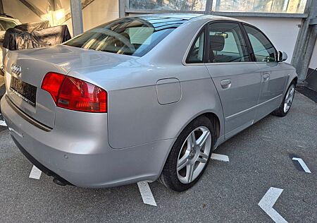 Audi A4 2,5 TDI B7 S-line