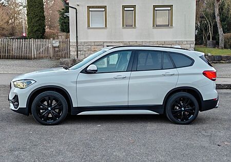 BMW X1 sD 2.0d M-lenk,Spor&blackLine,Pano,HUD,Light