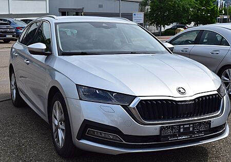 Skoda Octavia Combi First Edition AHK HeadUP el. Sitze