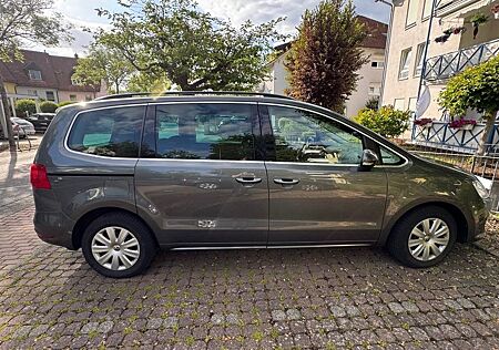 VW Sharan Volkswagen Comfortline BMT 2.0 TDI 7-Sitzer/AHK/StHz