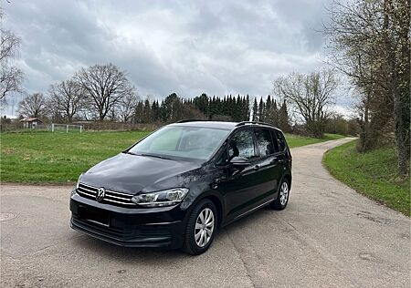 VW Touran Volkswagen 2.0 TDI SCR DSG / Anhängerkupplung