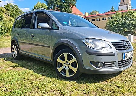 VW Touran Volkswagen Cross 1.4 TSI DSG Xenon Klima