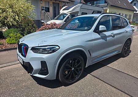 BMW X3 xDrive20i Automatik M-Packet Top Zustand AHK