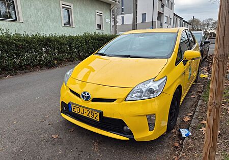 Toyota Prius 1.8-l-VVT hybrid