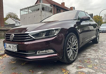 VW Passat gebraucht kaufen VW Passat Volkswagen 2.0 TDI DSG/R-Line/LED/NAVI/LEDER/ACC/19*
