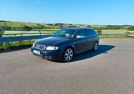 Audi S4 b6 4.2l V8