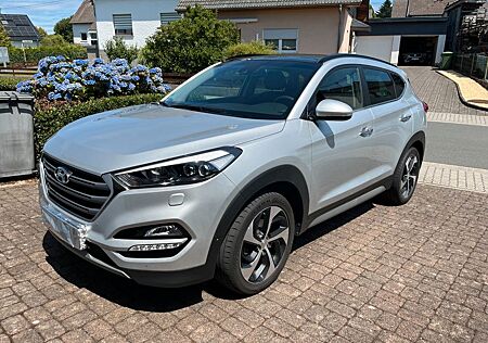 Hyundai Tucson 2.0 CRDI, Premium, Vollausstattung
