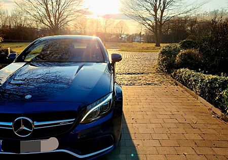 Mercedes-Benz C 63 AMG C 63 S AMG Performance Mercedes-AMG Autom.