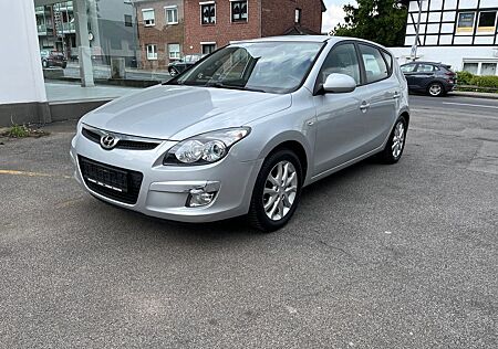 Hyundai i30 Edition+, Klima, Tüv, SH