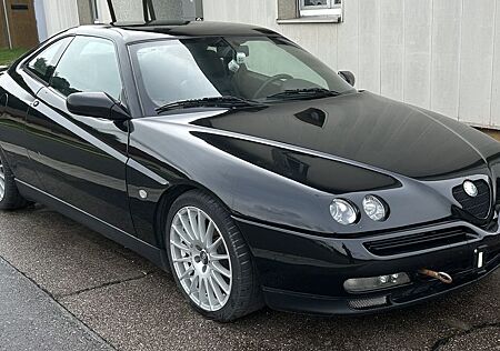 Alfa Romeo GTV 2.0 V6 TB
