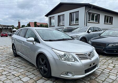 Toyota Avensis Kombi Executive Benzin Automatik