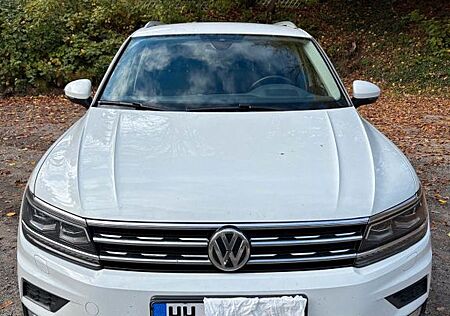 VW Tiguan Volkswagen 2.0 TSI 132kW DSG BMT 4MOTION Highlin...