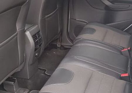 Ford Kuga 2,0 TDCi 2x4 88kW SYNC Edition SYNC Edition