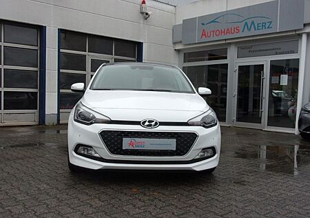 Hyundai i20 1.4 Style Panoramadach