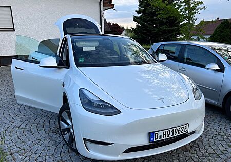 Tesla Model Y Long Range Dual Motor AWD