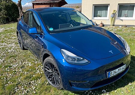 Tesla Model Y AWD Long Range AHK