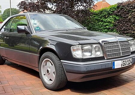 Mercedes-Benz 220 gebraucht kaufen Mercedes-Benz 220 CE W124 Coupe