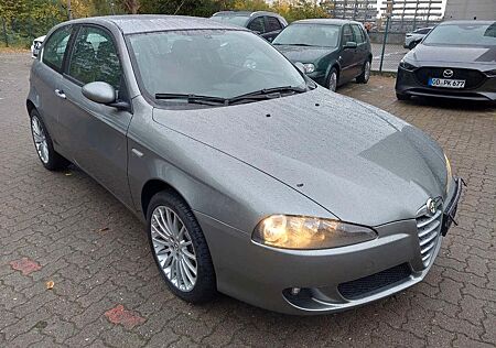Alfa Romeo 147 Original 49980 km, top gepflegt & mit Stil