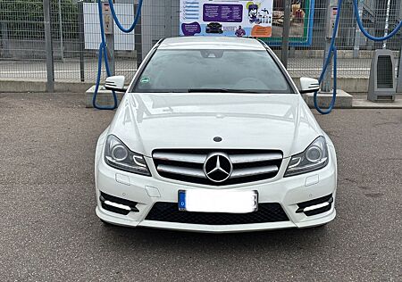 Mercedes-Benz C 250 C250 CGI, AMG Paket, Teilleder, 2xPDC,Automatik
