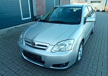 Toyota Corolla 1.6 -4-türig, Klimaautomatik