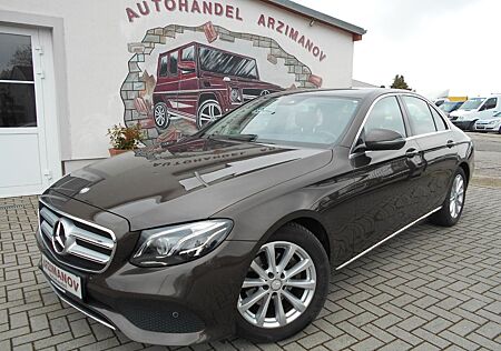 Mercedes-Benz E 200 Avantgarde NAVI/LEDER/LED/KAMERA