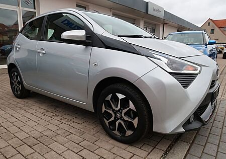 Toyota Aygo (X) Aygo -play Team D