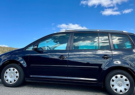 VW Touran Volkswagen Automatik Highline 7 Sitzplätze