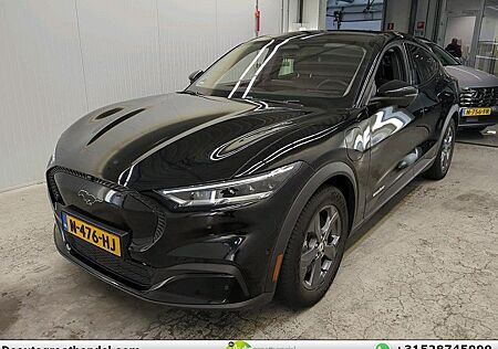 Ford Mustang Mach-E RWD 75 kWh Pano