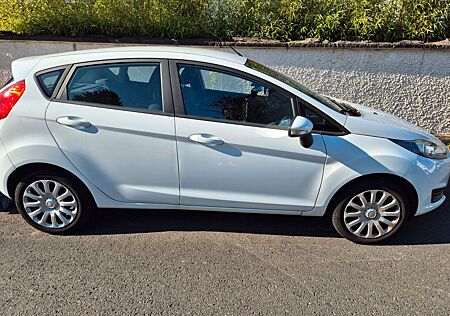 Ford Fiesta 1,25 SYNC Edition mit Winterpaket