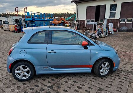 Fiat 500E