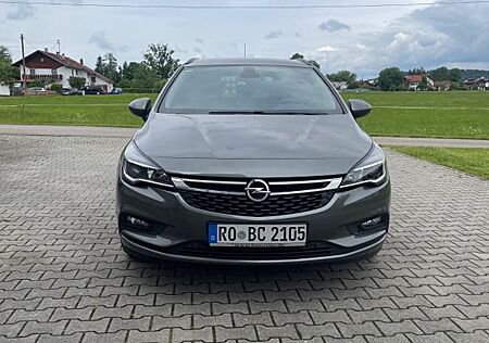Opel Astra 1.4 Turbo 120 Jahre Sonderedition / 125 PS