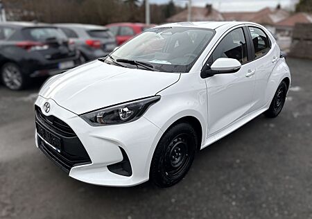 Toyota Yaris Hybrid 116 1.5 VVT-i Business Edition