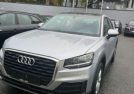 Audi Q2 35 TDI S tronic design design
