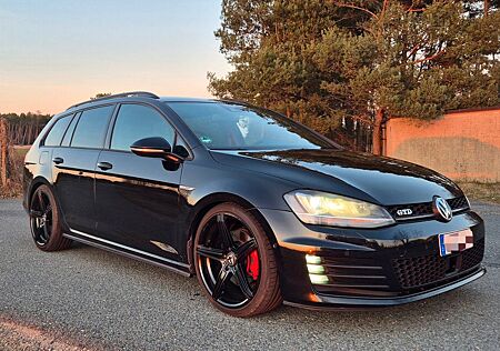 VW Golf Volkswagen 2.0 TDI DSG BMT GTD Variant GTD