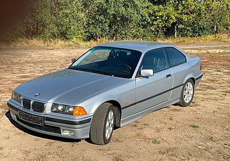 BMW 323i A Coupe (Sammlerpotential)