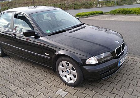 BMW 318i Youngtimer / E46