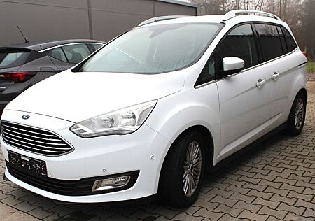 Ford Grand C-Max Titanium