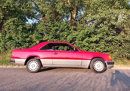 Mercedes-Benz CE 300