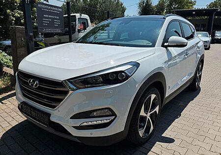 Hyundai Tucson 1.7CRDi DCT PREMIUM PANORAMA VOLL SCHECKHEFT AHK