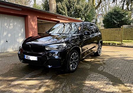 BMW X5 xDrive50i - M-Paket / 7 Sitze