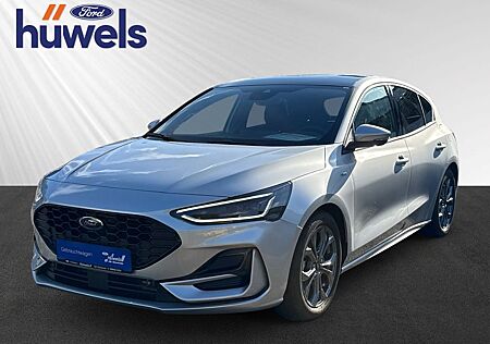 Ford Focus ST-Line X 1.0 Ecoboost +RFK+LED+PANO+PDC+M