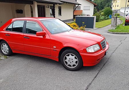 Mercedes-Benz C 180 CLASSIC Classic Automatik