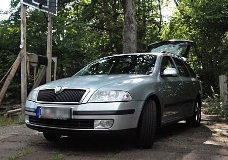 Skoda Octavia 2.0 TDI Elegance Combi Elegance