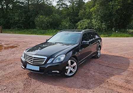 Mercedes-Benz E 350 CGI T BlueEFFICIENCY AVANTGARDE