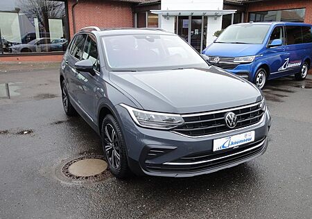 VW Tiguan Volkswagen Active DSG+RFK+5J+ACC+Navi